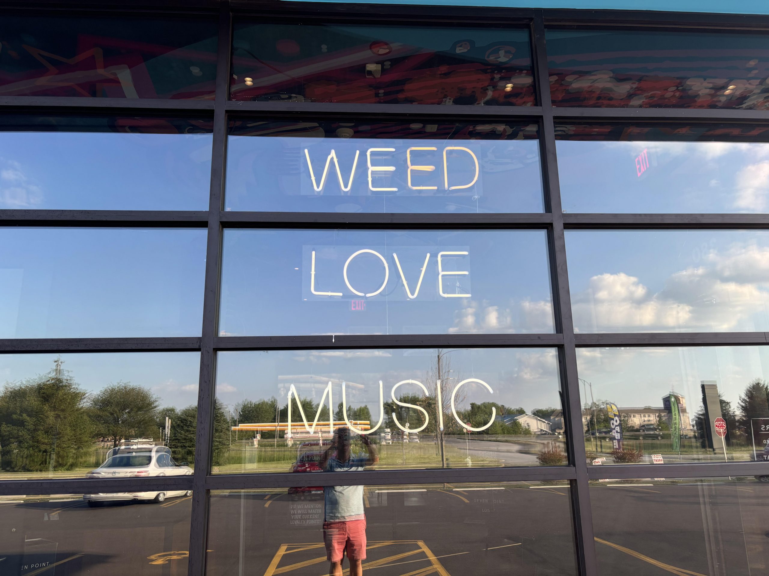 Henrietta'S Rise Dispensary: A Photo Tour You Won'T Believe - jf5s0qw